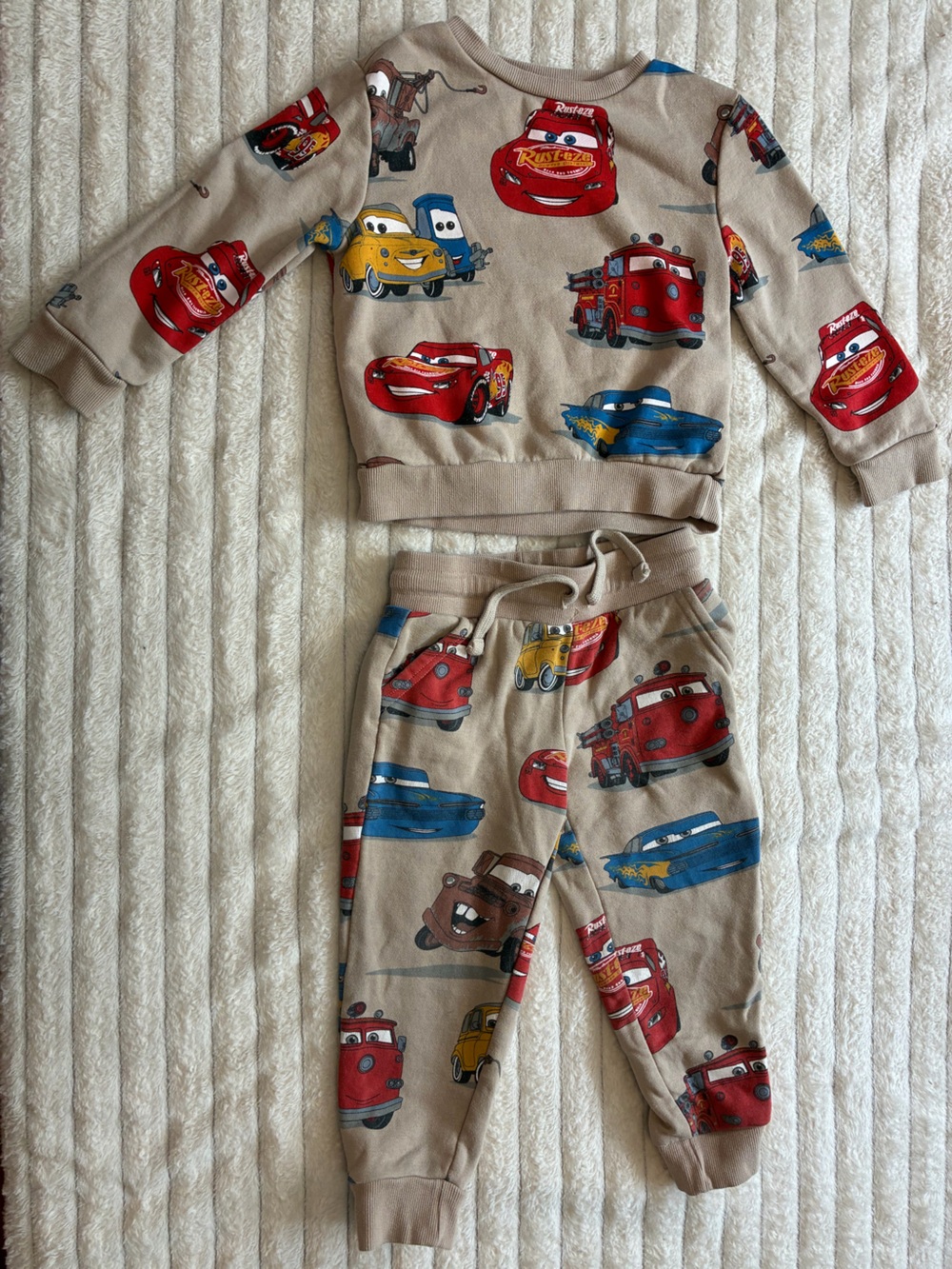 🏎️ Disney Pixar Cars Lightning McQueen Sweatsuit Set | Size 2 🏁